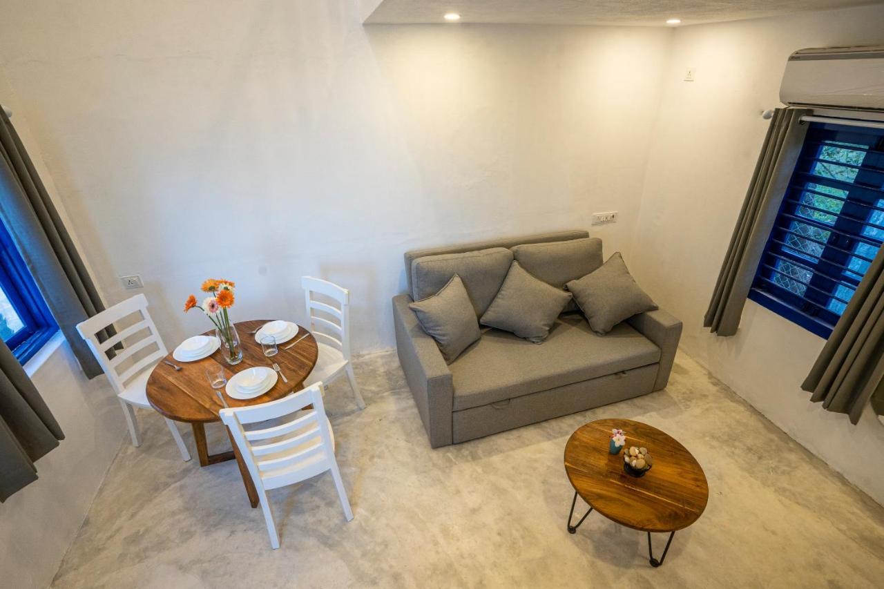 Greek Bay Otel Auroville Dış mekan fotoğraf