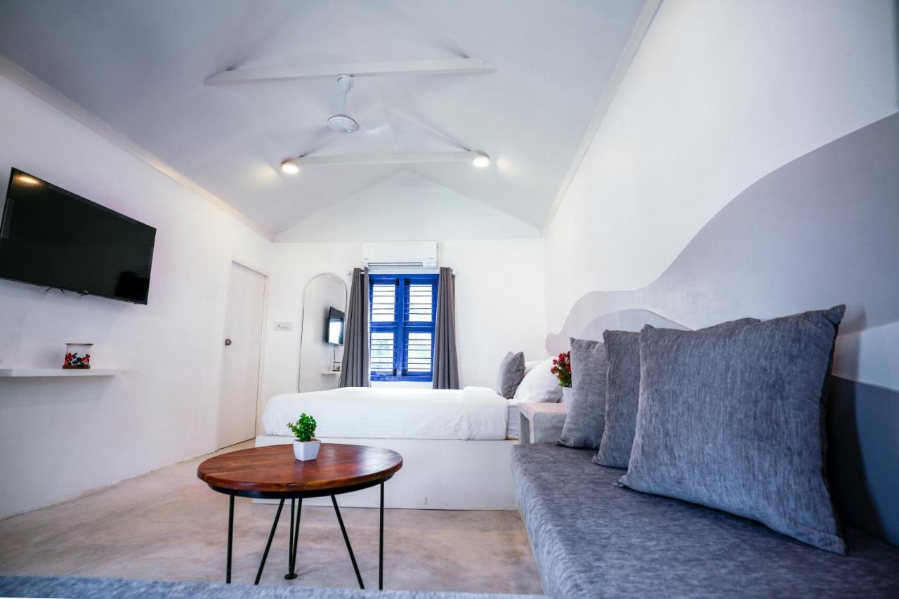 Greek Bay Otel Auroville Dış mekan fotoğraf